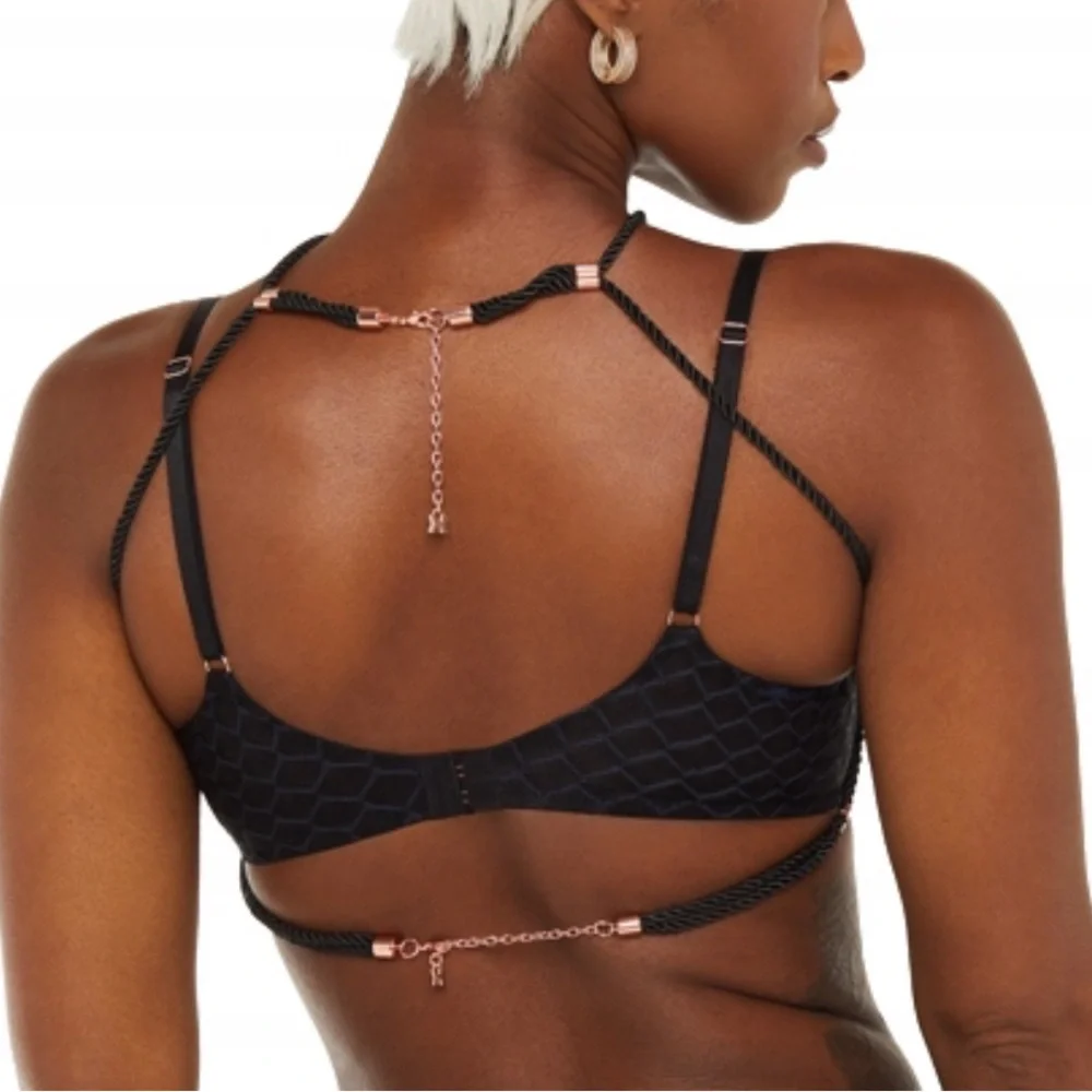 Savage X Fenty Goodnight Kiss Body Harness - Picture 2 of 7